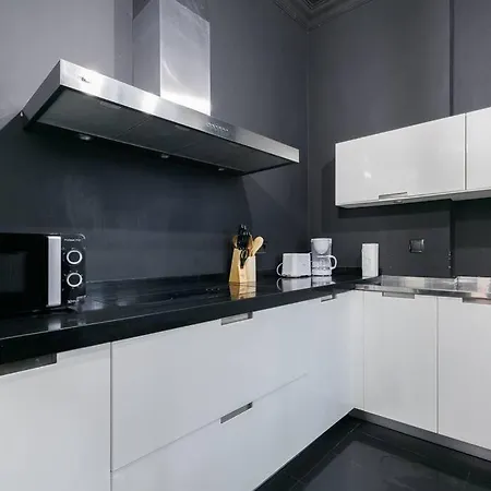 Estilo, Luz Y Elegancia En By *