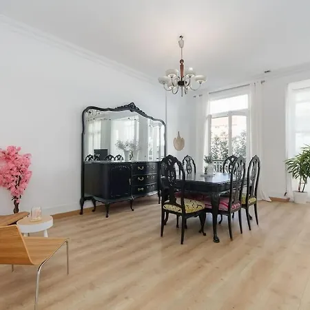 Estilo, Luz Y Elegancia En By Apartment Vigo